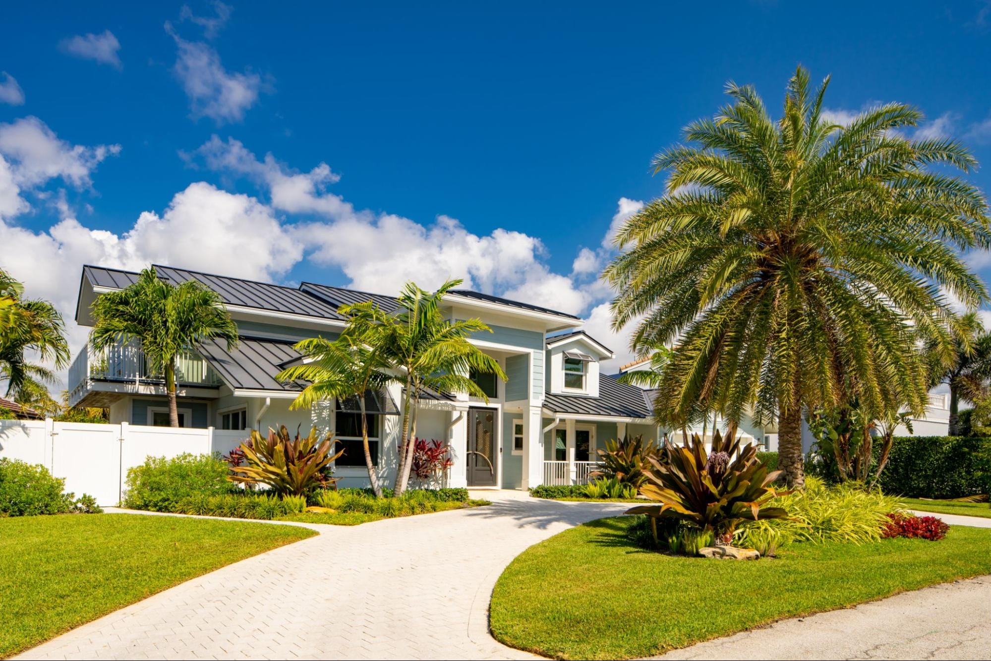 How a Professional Landscaping Company Improves Property Value